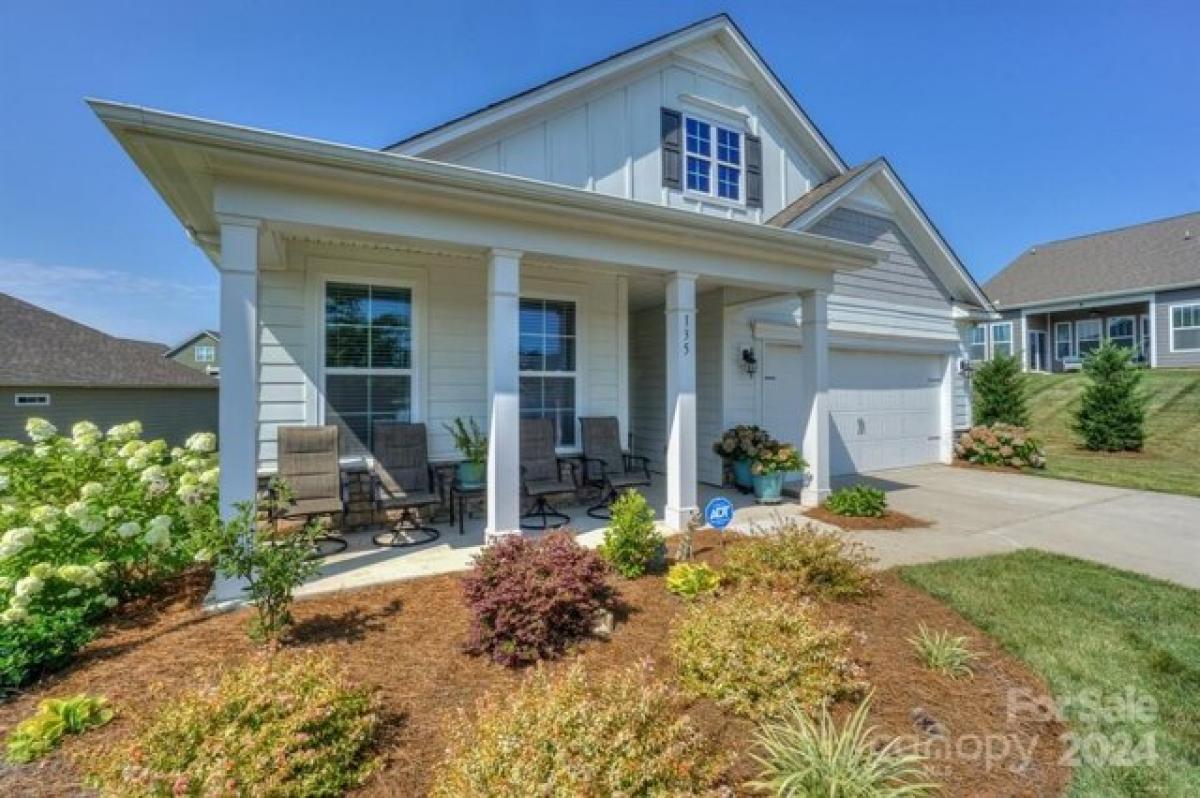 Picture of Home For Sale in Mooresville, North Carolina, United States