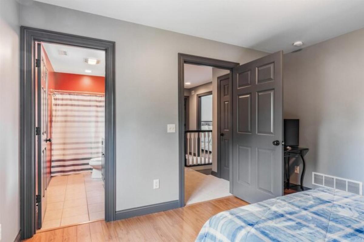 Picture of Home For Sale in Fort Wayne, Indiana, United States