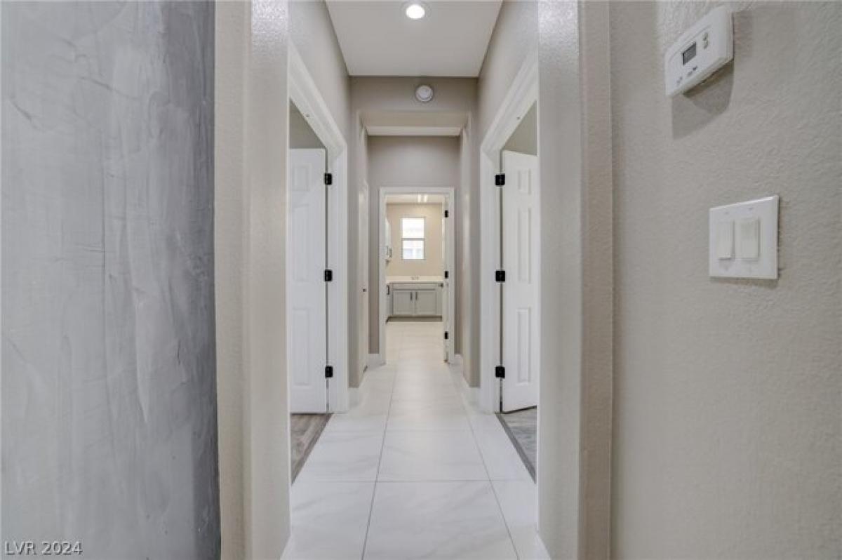 Picture of Home For Sale in North Las Vegas, Nevada, United States