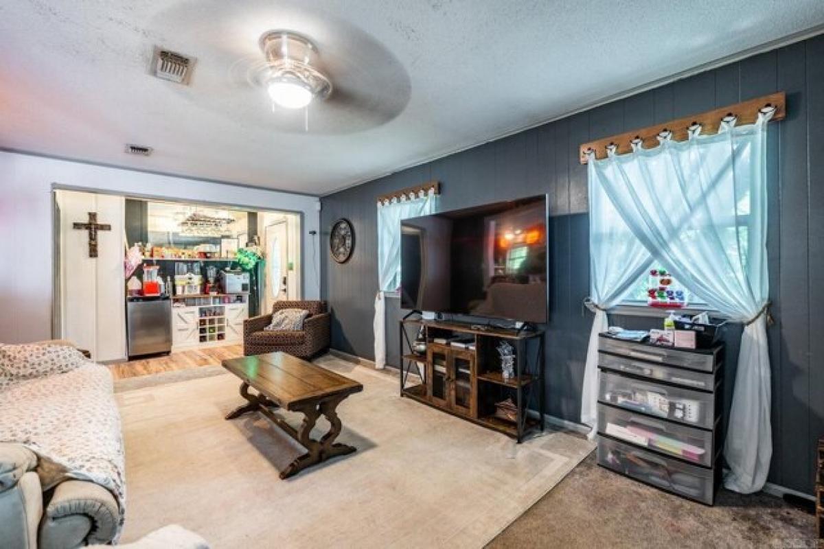 Picture of Home For Sale in Conway, Arkansas, United States