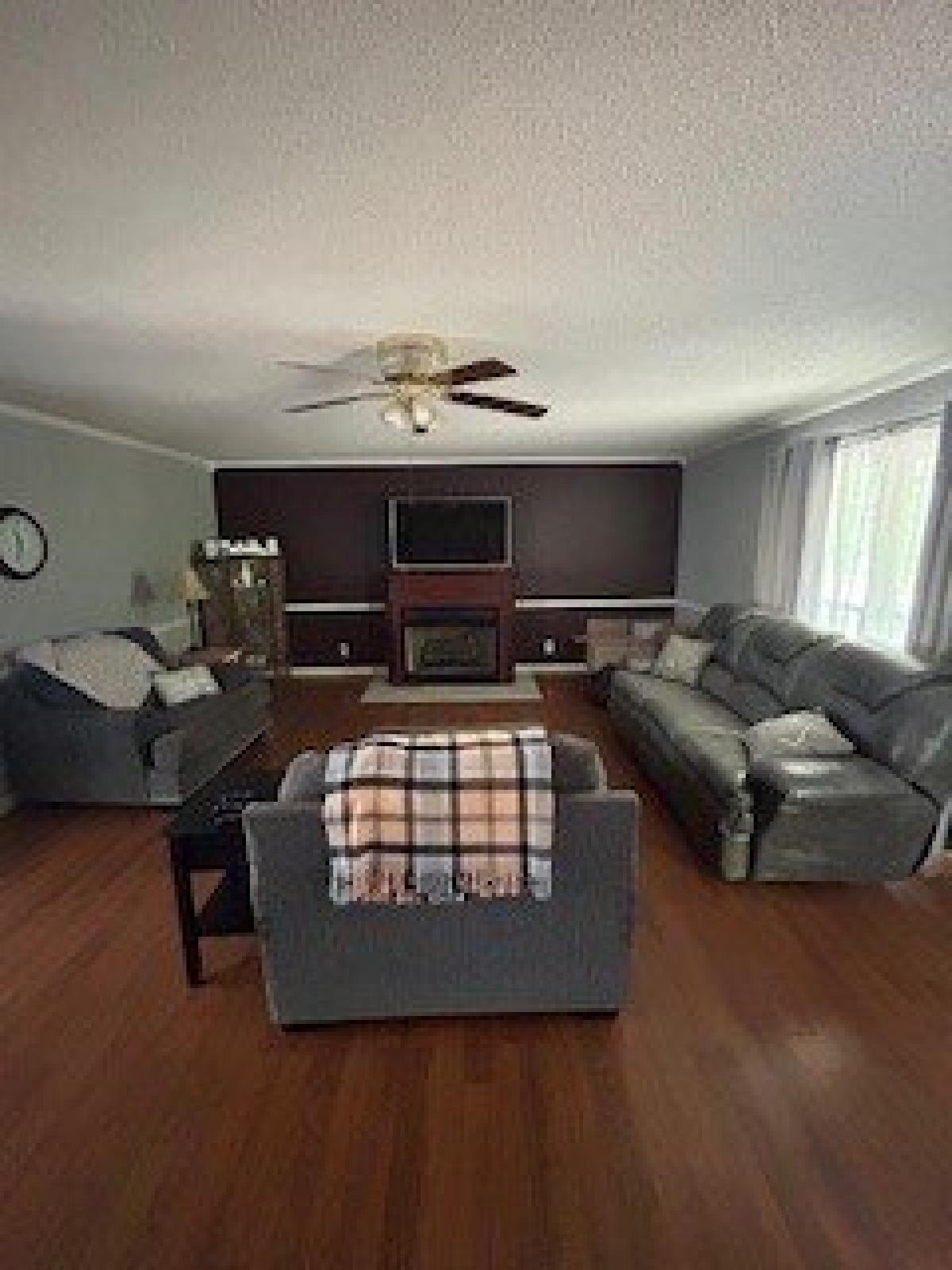 Picture of Home For Sale in Shelbyville, Tennessee, United States