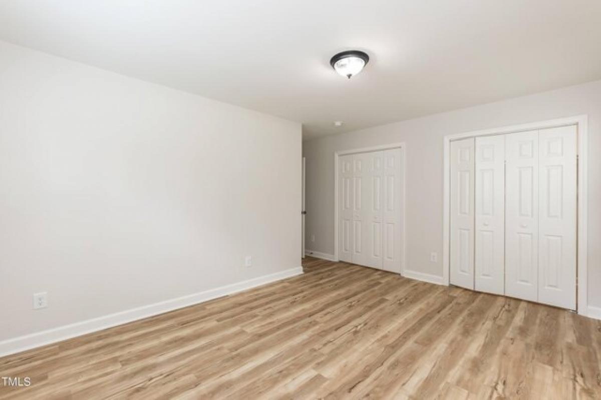 Picture of Home For Sale in Burlington, North Carolina, United States