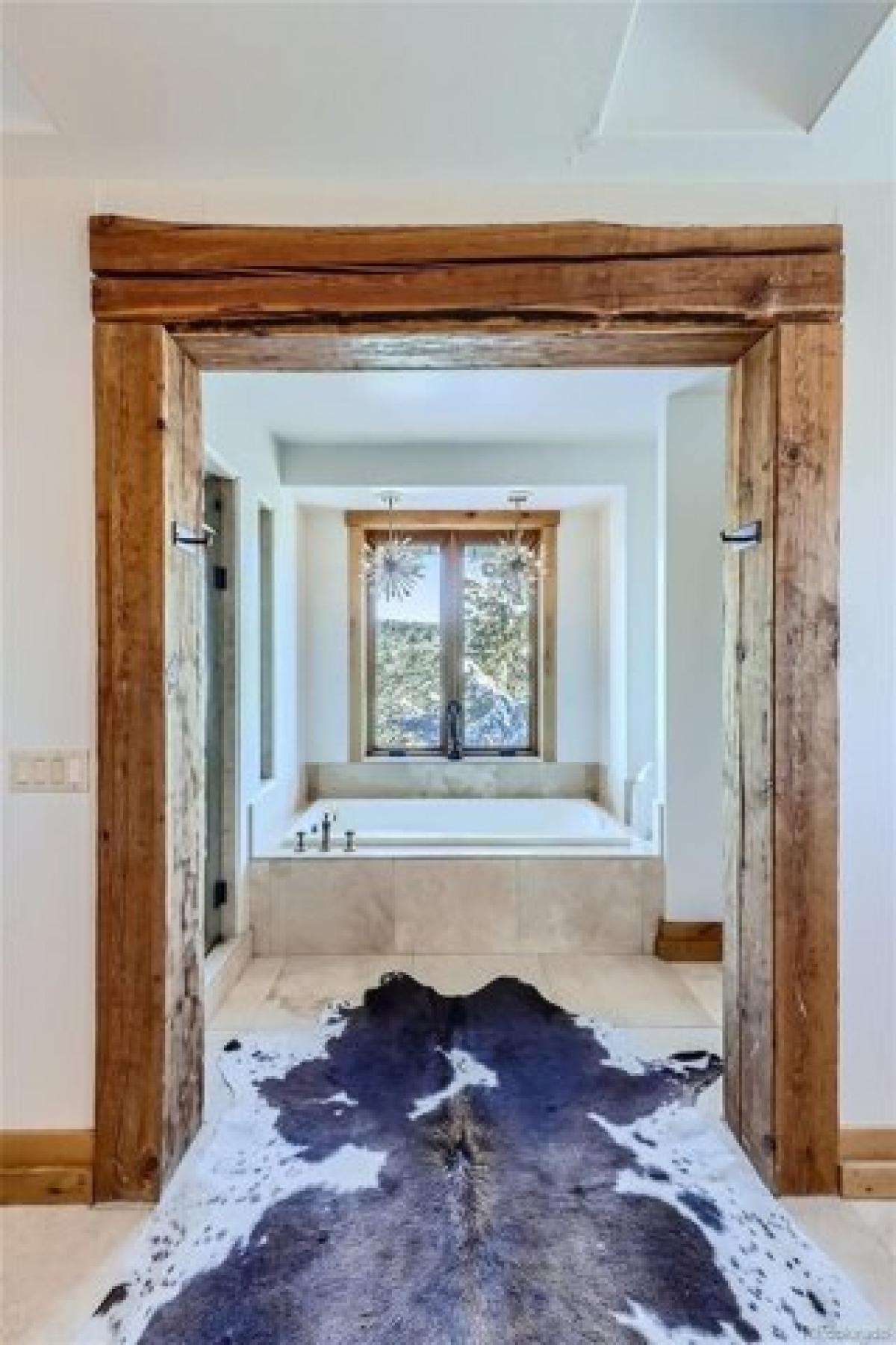 Picture of Home For Sale in Evergreen, Colorado, United States