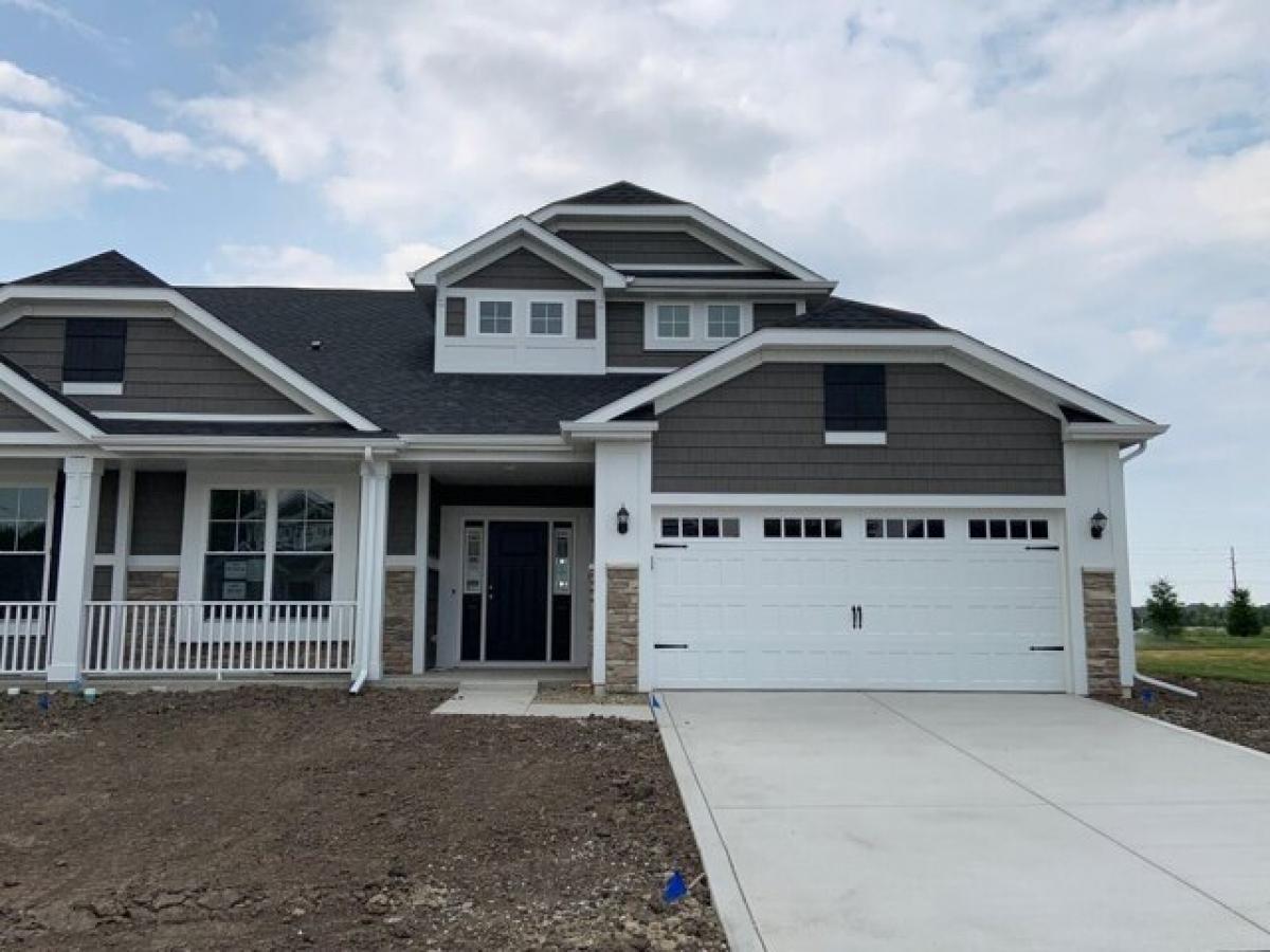 Picture of Home For Sale in Saint John, Indiana, United States