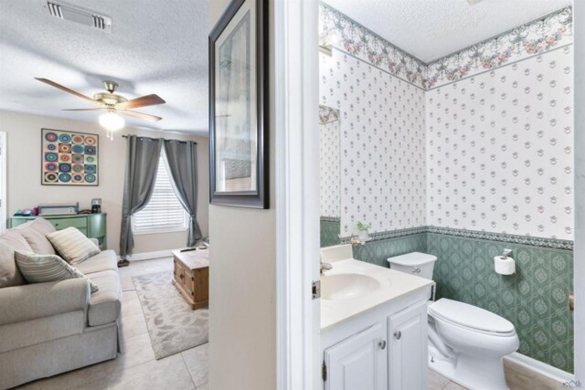 Picture of Home For Sale in Houma, Louisiana, United States