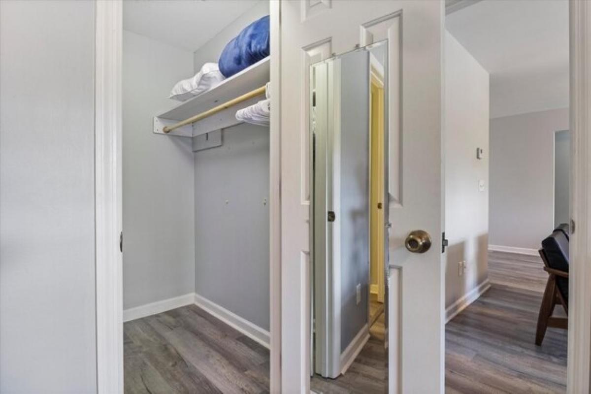 Picture of Home For Sale in Oak Island, North Carolina, United States