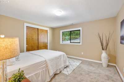 Home For Sale in Lake Oswego, Oregon