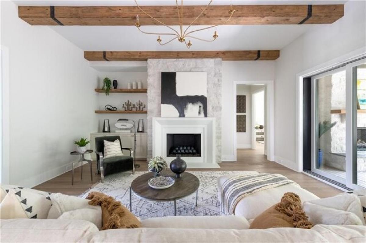 Picture of Home For Sale in Acworth, Georgia, United States