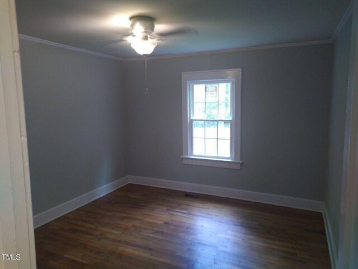 Picture of Home For Sale in Sanford, North Carolina, United States