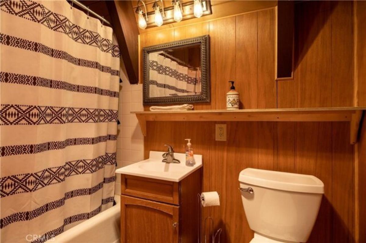 Picture of Home For Sale in Big Bear Lake, California, United States