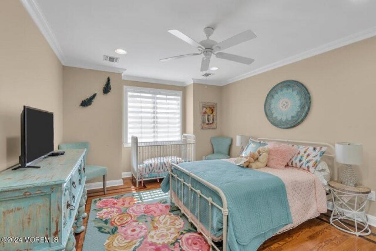 Picture of Home For Sale in Long Branch, New Jersey, United States