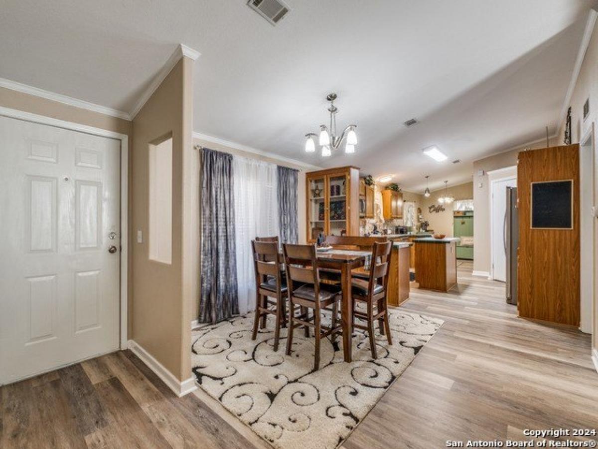 Picture of Home For Sale in Bandera, Texas, United States