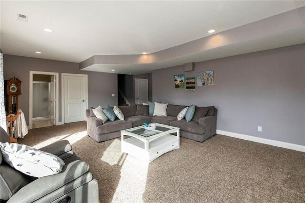 Picture of Home For Sale in Waukee, Iowa, United States