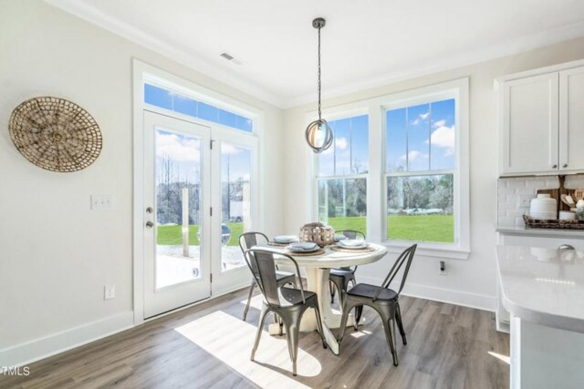 Picture of Home For Sale in Angier, North Carolina, United States