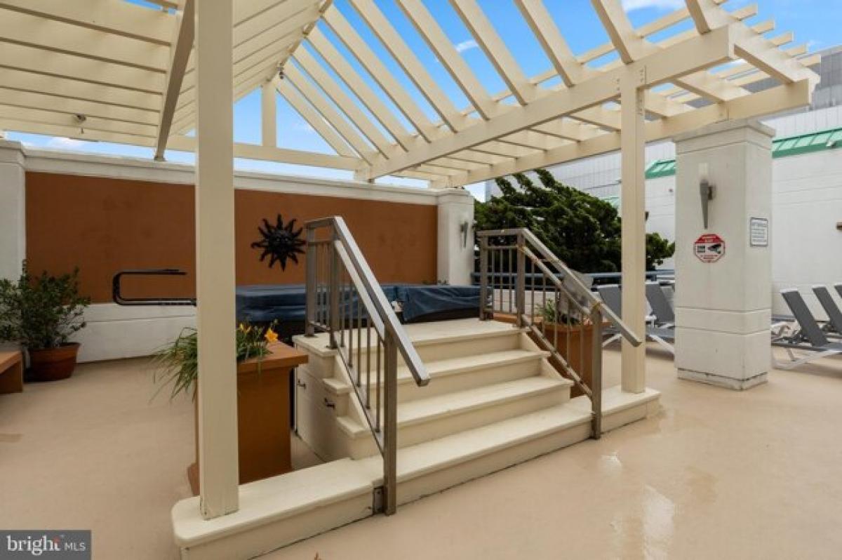 Picture of Home For Sale in Atlantic City, New Jersey, United States