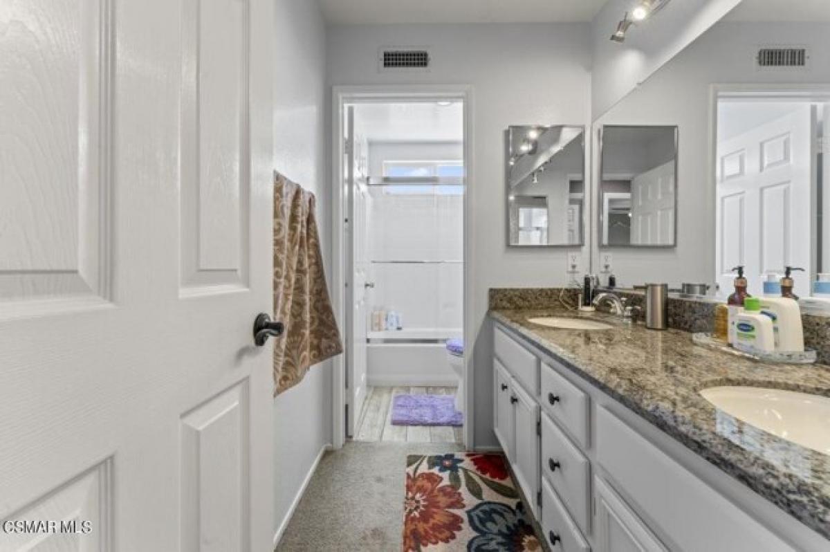 Picture of Home For Sale in Simi Valley, California, United States