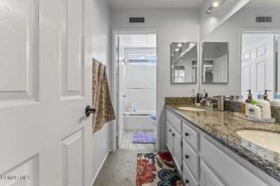 Home For Sale in Simi Valley, California