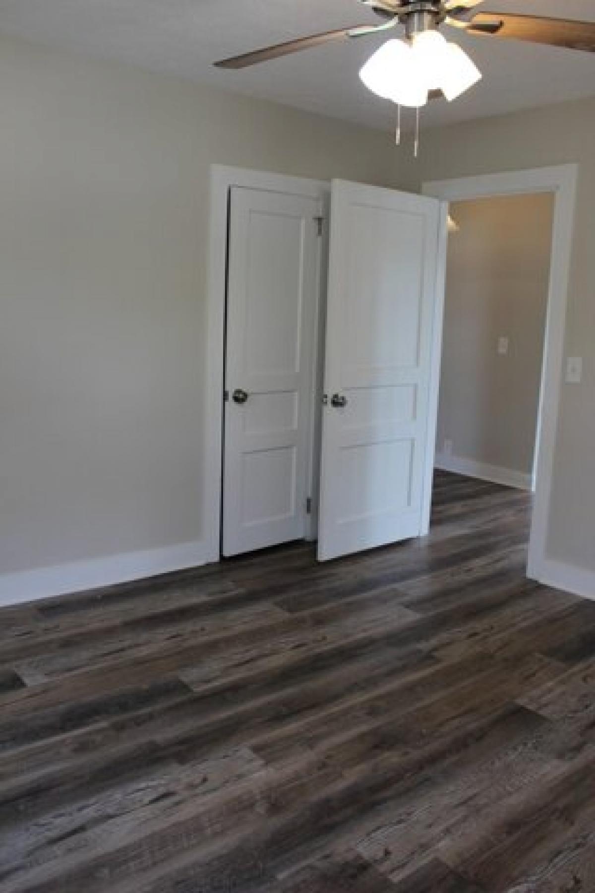 Picture of Home For Sale in Smithville, Tennessee, United States