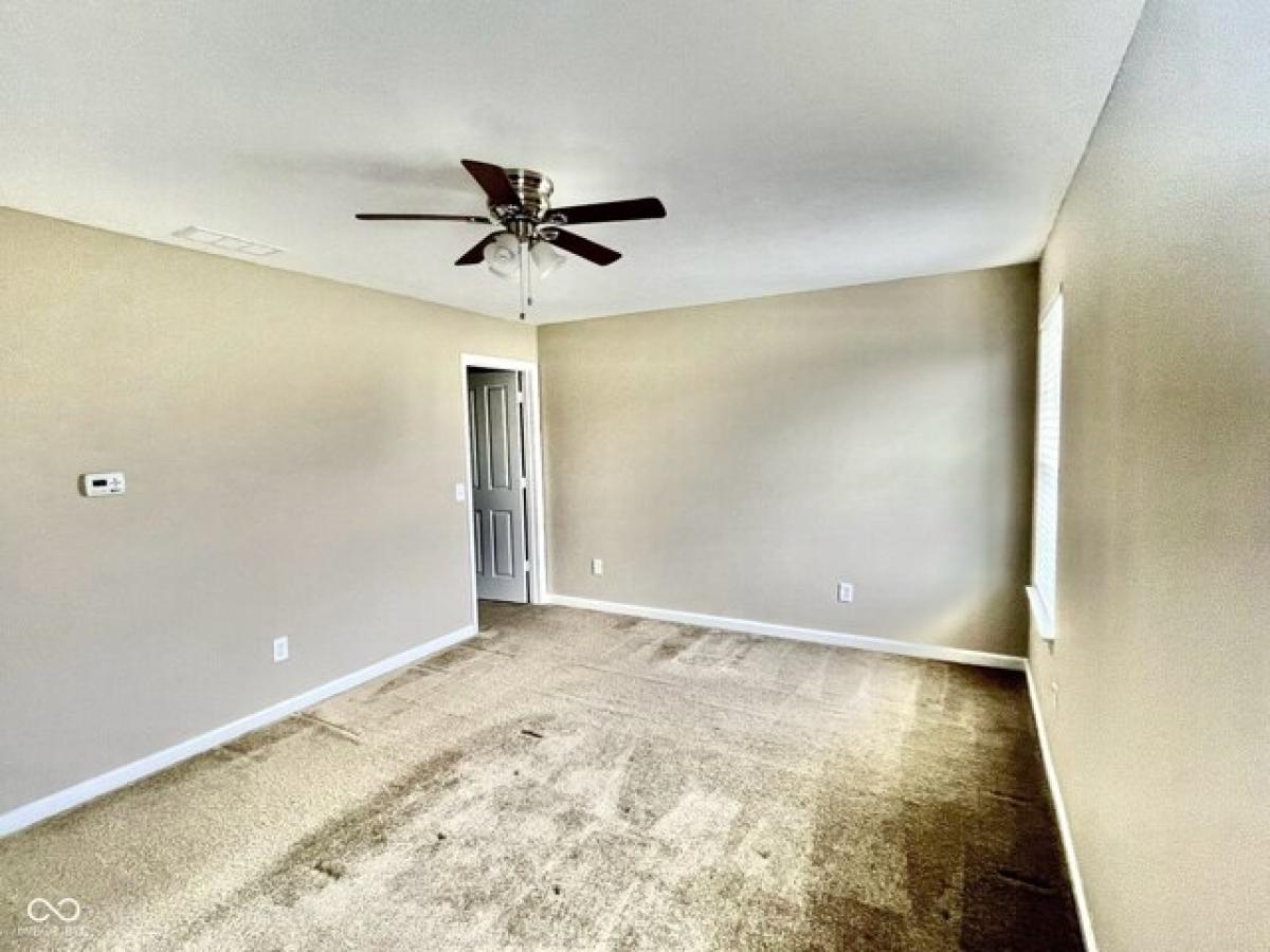 Picture of Home For Sale in Greenwood, Indiana, United States