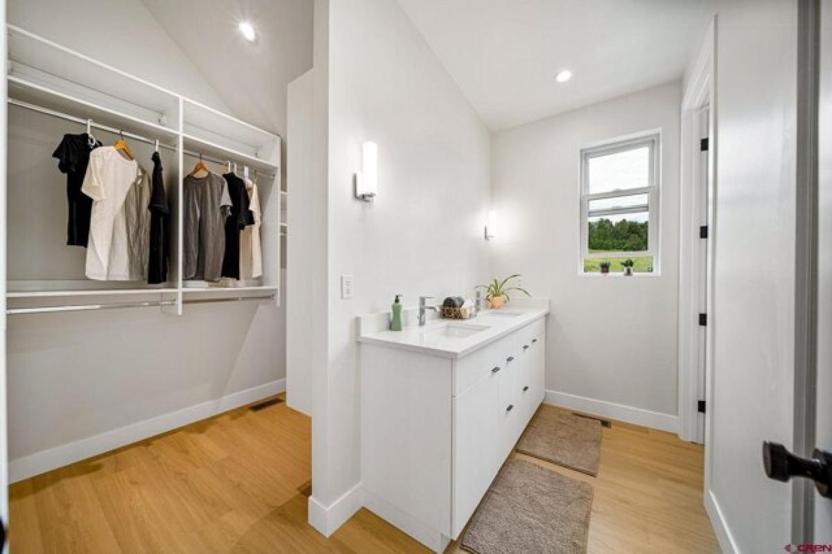 Picture of Home For Sale in Durango, Colorado, United States