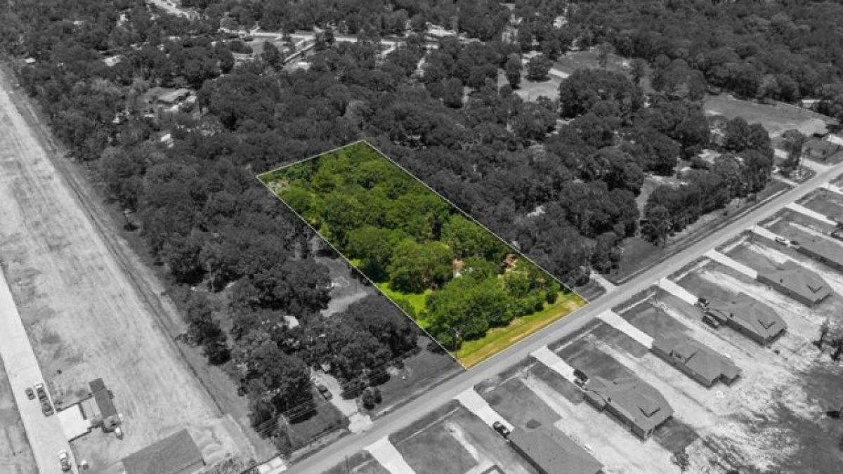 Picture of Residential Land For Sale in Conroe, Texas, United States