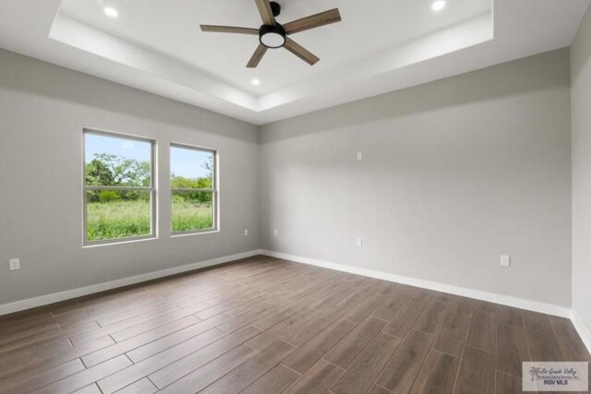 Picture of Home For Sale in Brownsville, Texas, United States