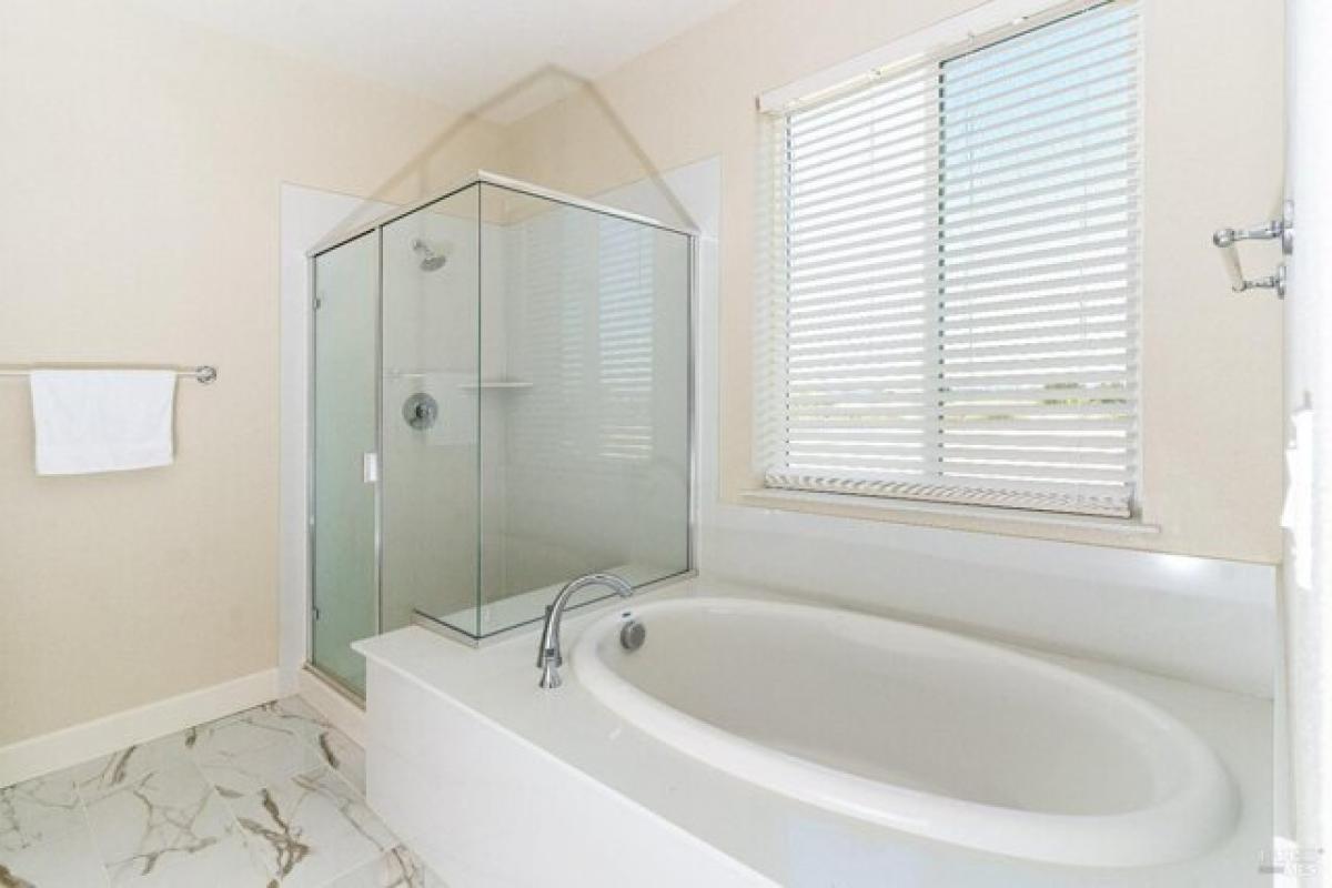 Picture of Home For Sale in Fairfield, California, United States