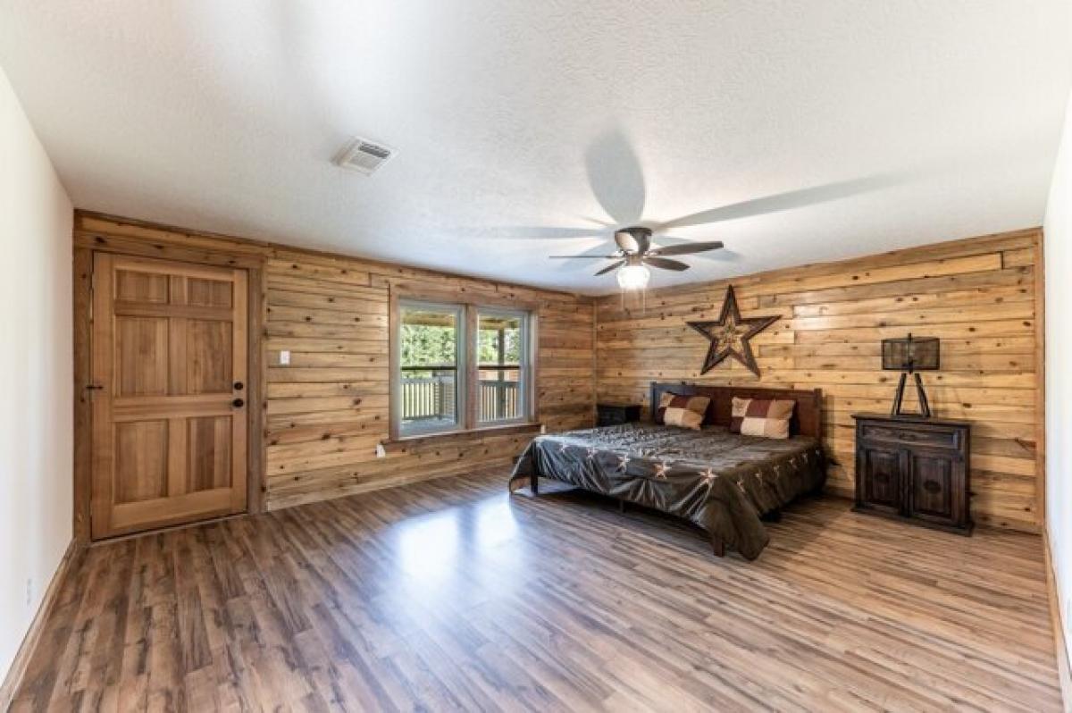 Picture of Residential Land For Sale in Coldspring, Texas, United States