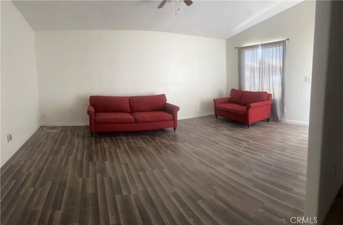 Picture of Home For Sale in California City, California, United States