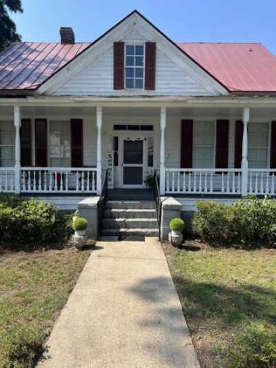 Home For Sale in Walterboro, South Carolina