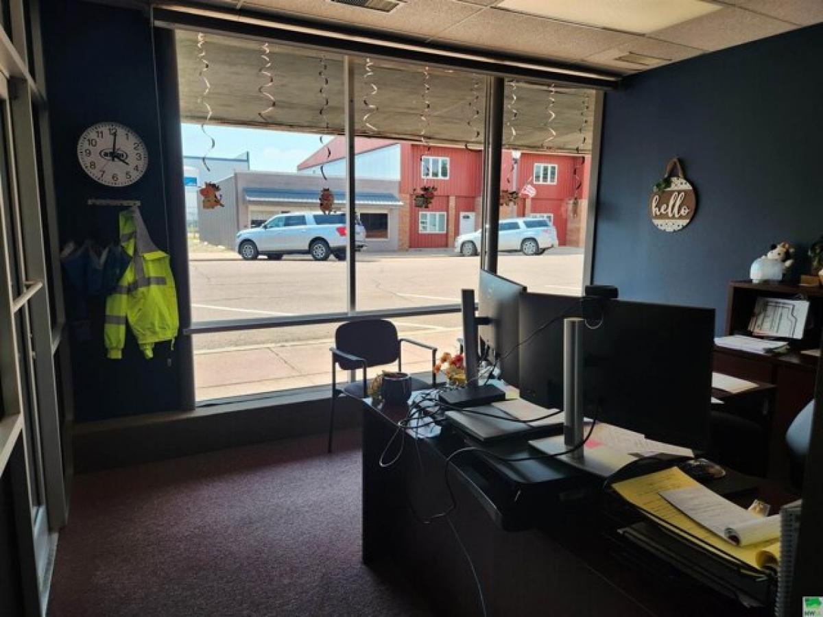 Picture of Home For Sale in Sanborn, Iowa, United States