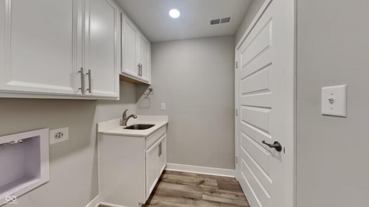 Picture of Home For Sale in Westfield, Indiana, United States