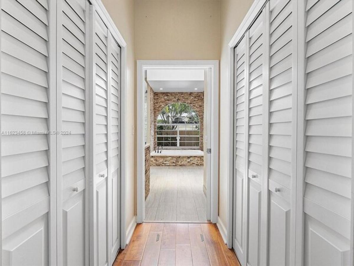 Picture of Home For Sale in Coral Springs, Florida, United States