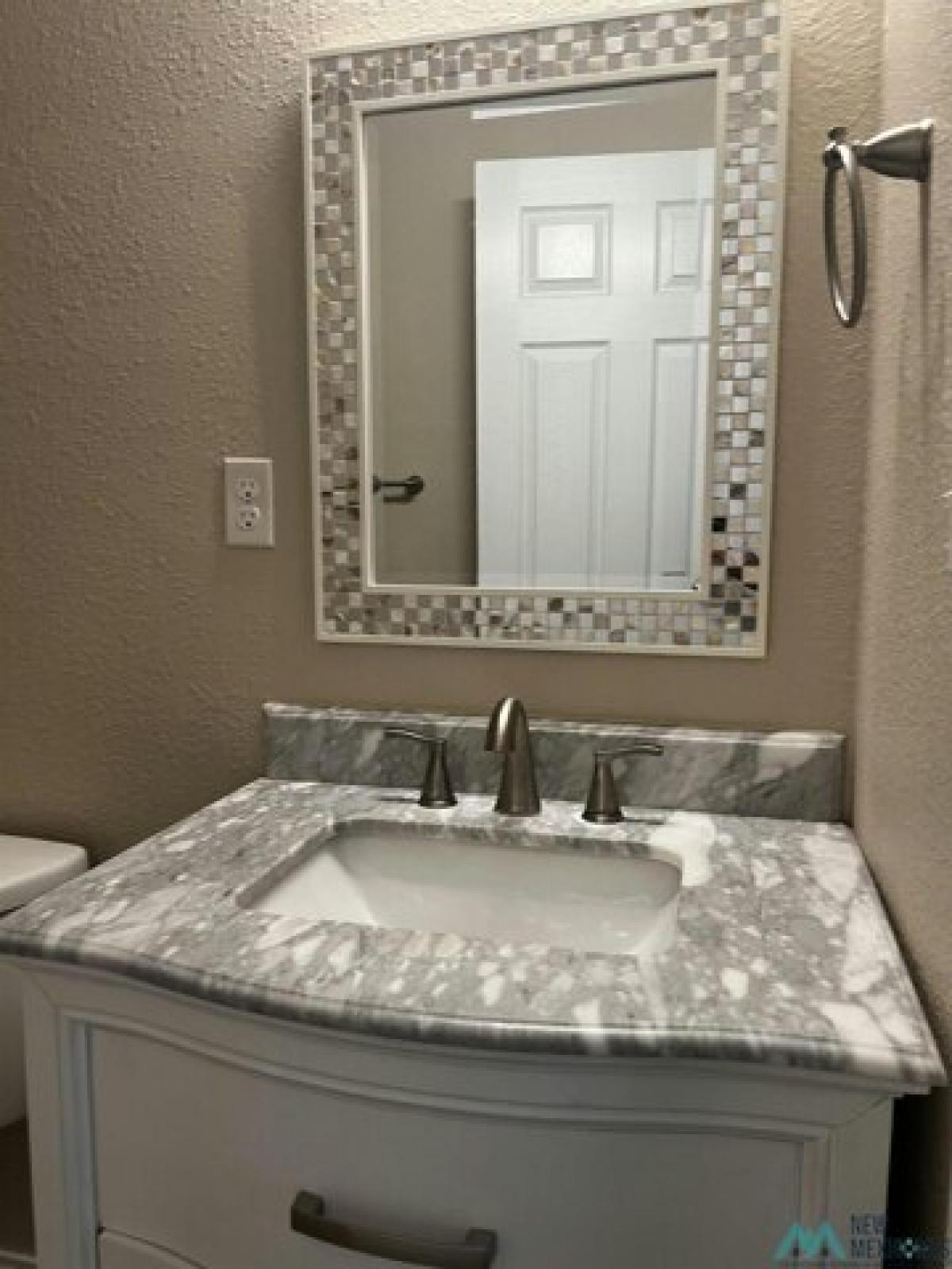 Picture of Home For Sale in Clovis, New Mexico, United States