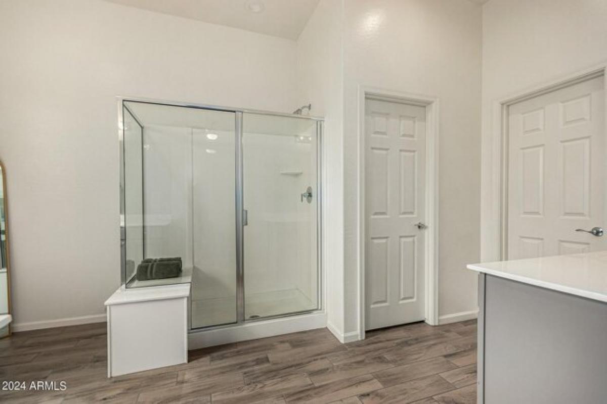 Picture of Home For Sale in Goodyear, Arizona, United States