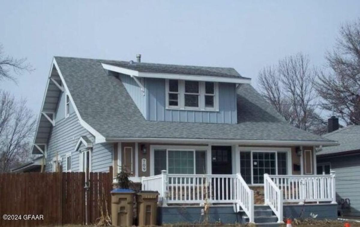 Picture of Home For Sale in Minot, North Dakota, United States