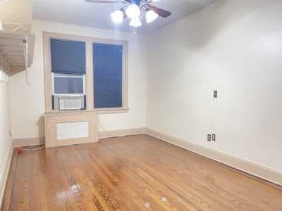 Home For Rent in Bayonne, New Jersey
