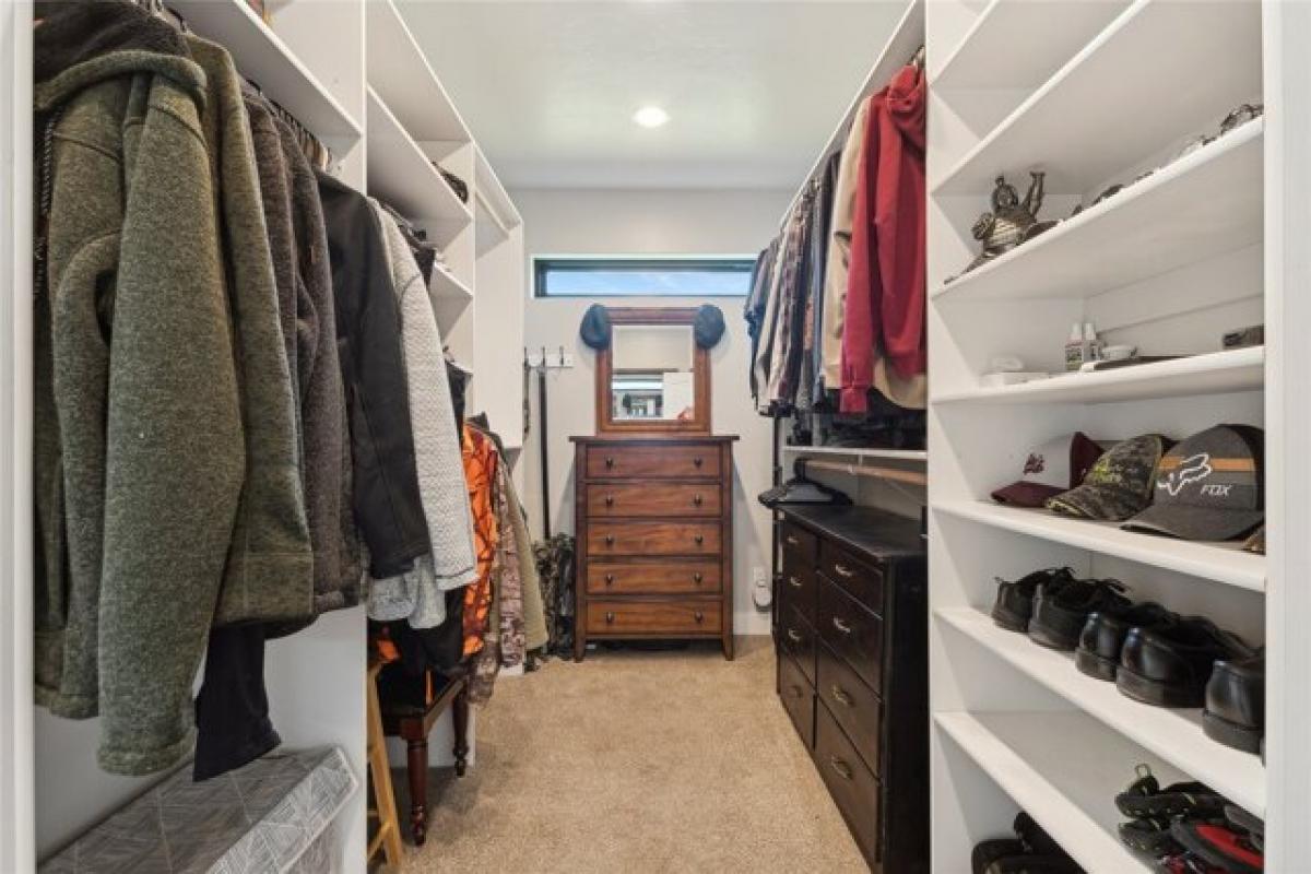 Picture of Home For Sale in Kalispell, Montana, United States