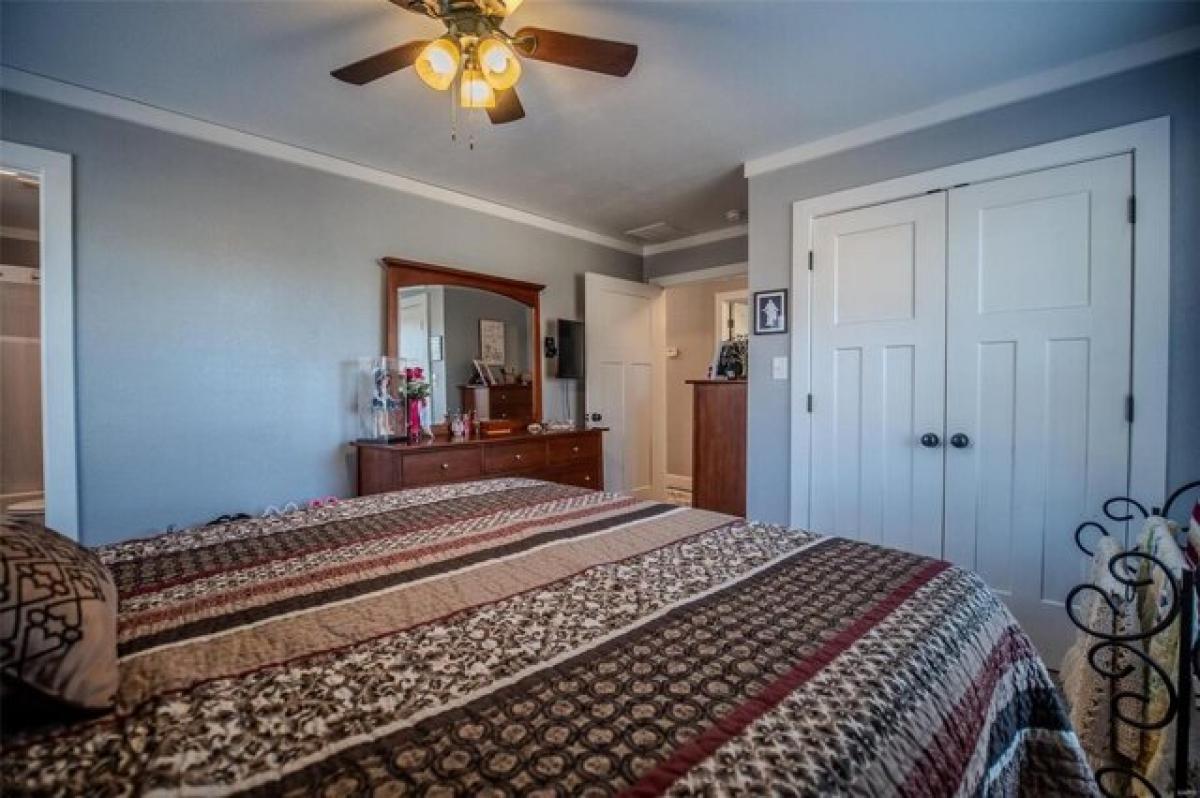 Picture of Home For Sale in Lebanon, Missouri, United States