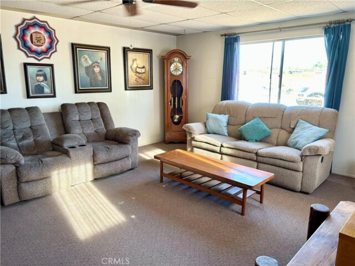 Picture of Home For Sale in Barstow, California, United States