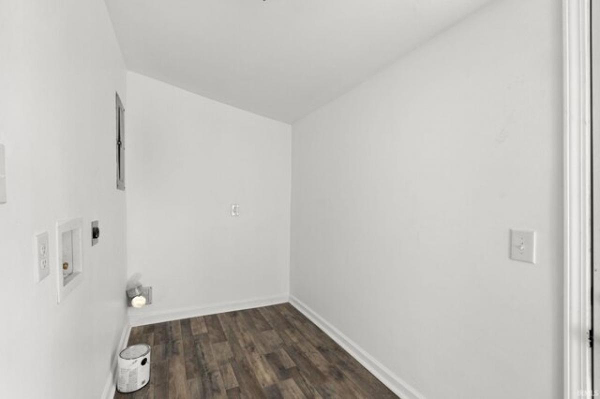 Picture of Home For Sale in Marion, Indiana, United States