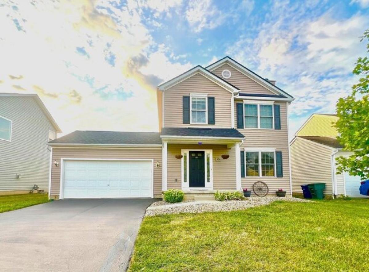 Picture of Home For Sale in Grove City, Ohio, United States