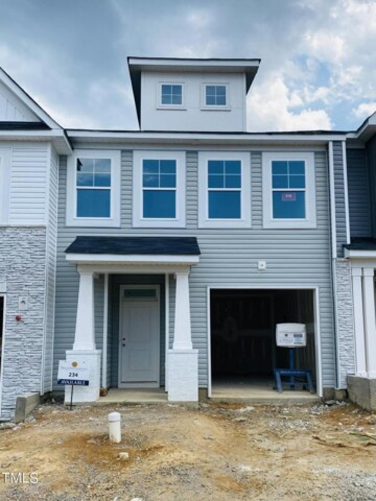 Picture of Home For Sale in Zebulon, North Carolina, United States