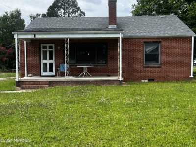 Home For Sale in Kinston, North Carolina