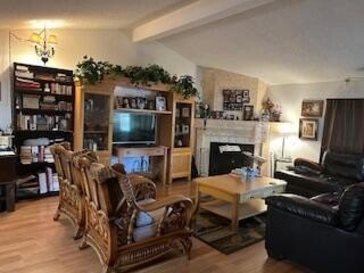 Picture of Home For Sale in Palmdale, California, United States