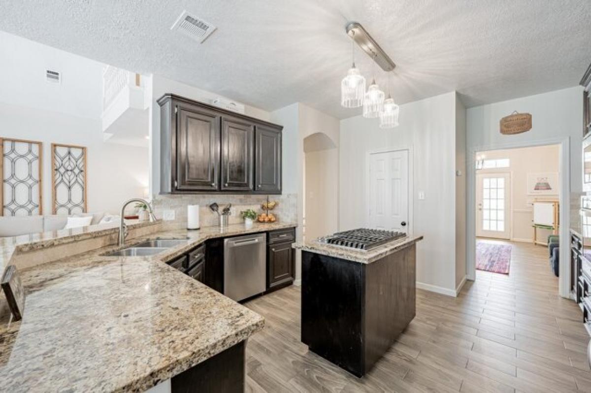 Picture of Home For Sale in Huffman, Texas, United States