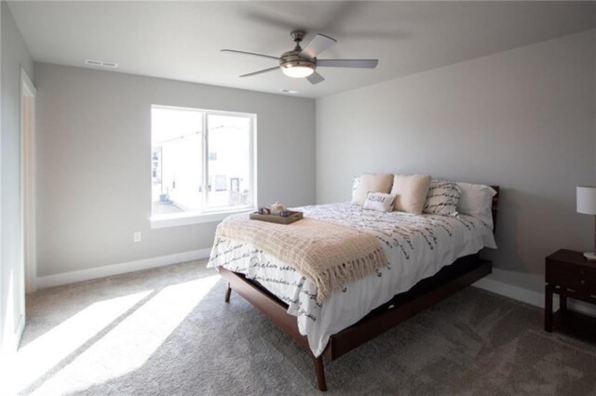 Picture of Home For Sale in Ankeny, Iowa, United States