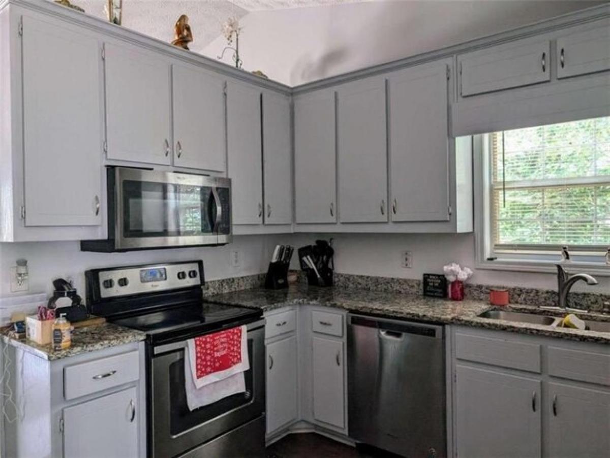 Picture of Home For Sale in Flowery Branch, Georgia, United States