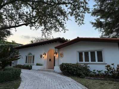 Home For Rent in Coral Gables, Florida
