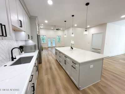 Home For Sale in Loudon, Tennessee